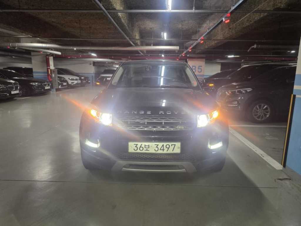 랜드로버 레인지로버 이보크 2.2 SD4 퓨어 - 이미지 11