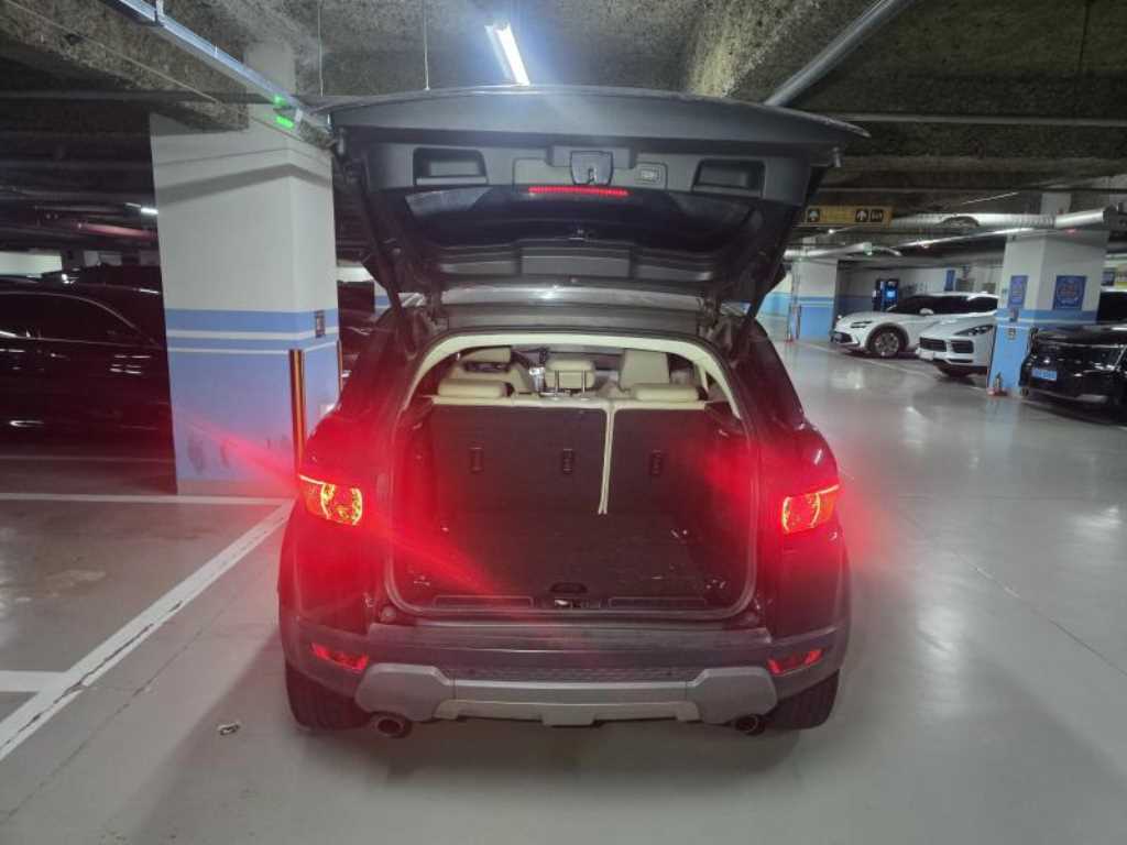 랜드로버 레인지로버 이보크 2.2 SD4 퓨어 - 이미지 16