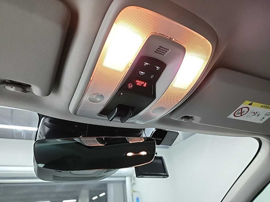 볼보 XC60(1세대) D5 AWD 썸멈 - 이미지 3