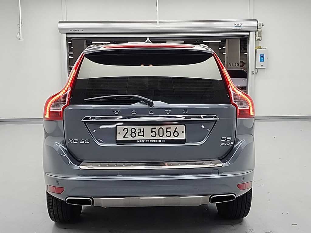 볼보 XC60(1세대) D5 AWD 썸멈 - 이미지 10