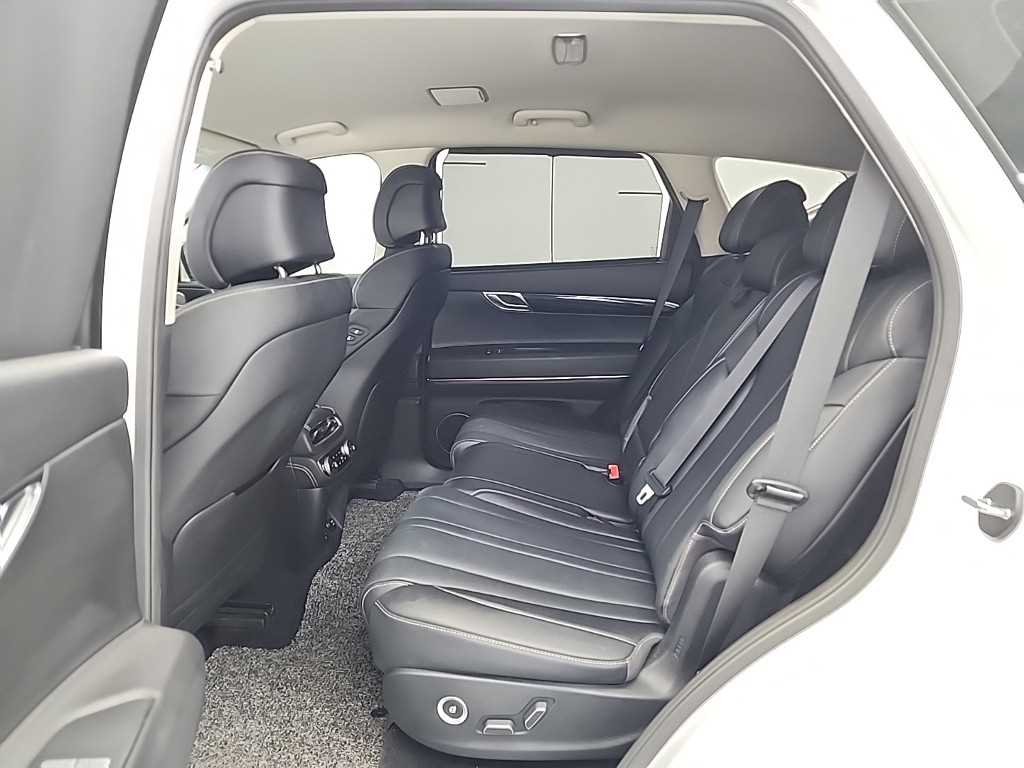 제네시스 GV80 2.5 가솔린 AWD 기본형 - 이미지 3