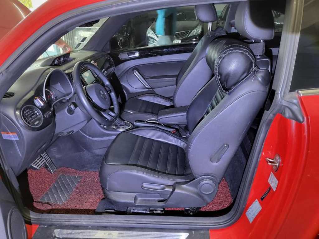 폭스바겐 더 비틀 2.0 TDI - 이미지 9