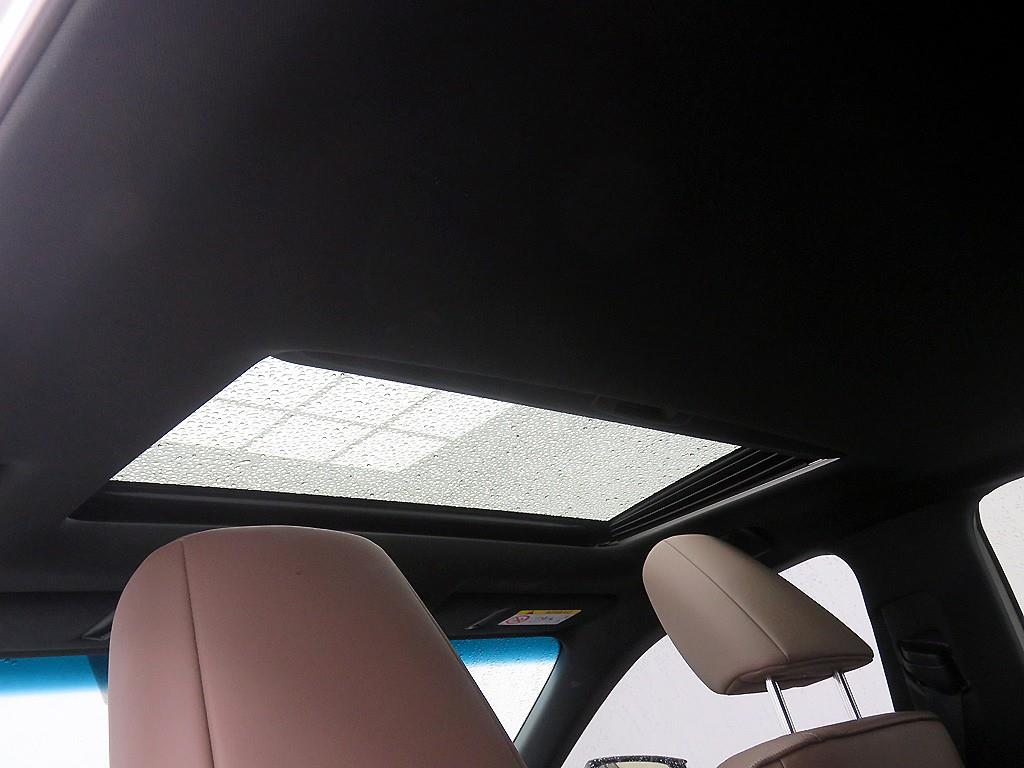 렉서스 ES(7세대) 300h - 이미지 17