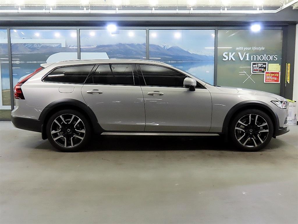 볼보 V90 크로스컨트리 2.0 B6 AWD 얼티메이트 - 이미지 5