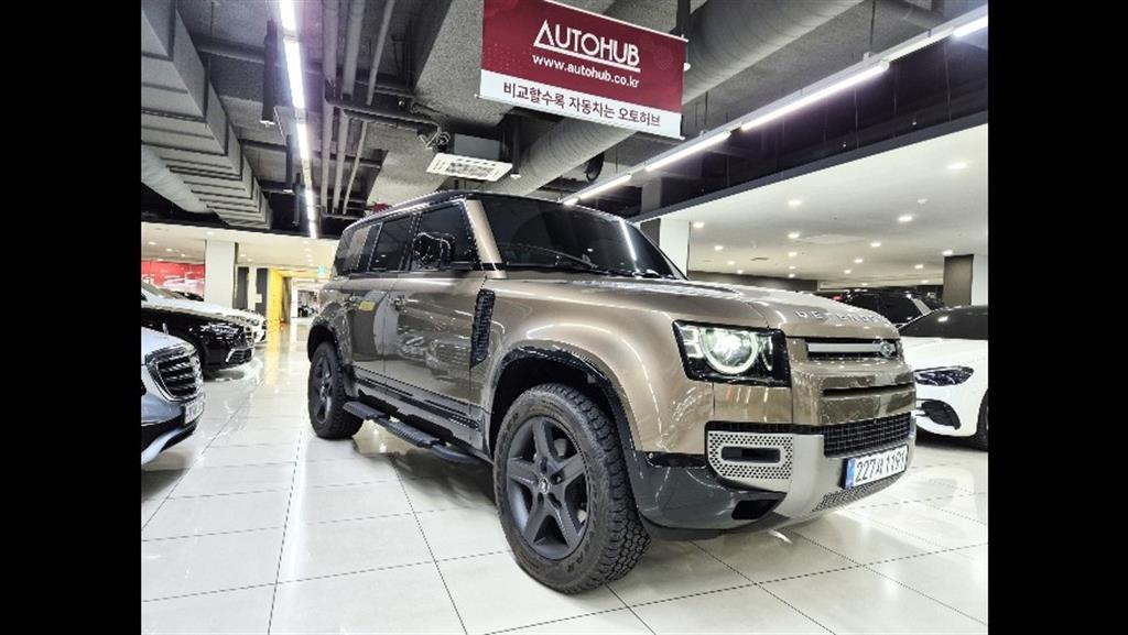 랜드로버 올 뉴 디펜더 110 D250 X다이나믹 SE - 이미지 2