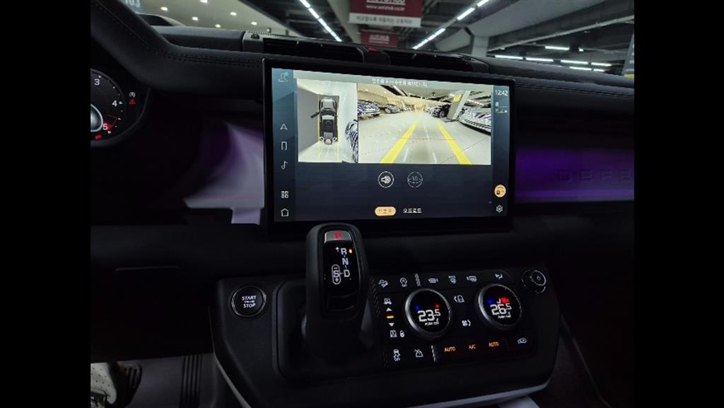 랜드로버 올 뉴 디펜더 110 D250 X다이나믹 SE - 이미지 11