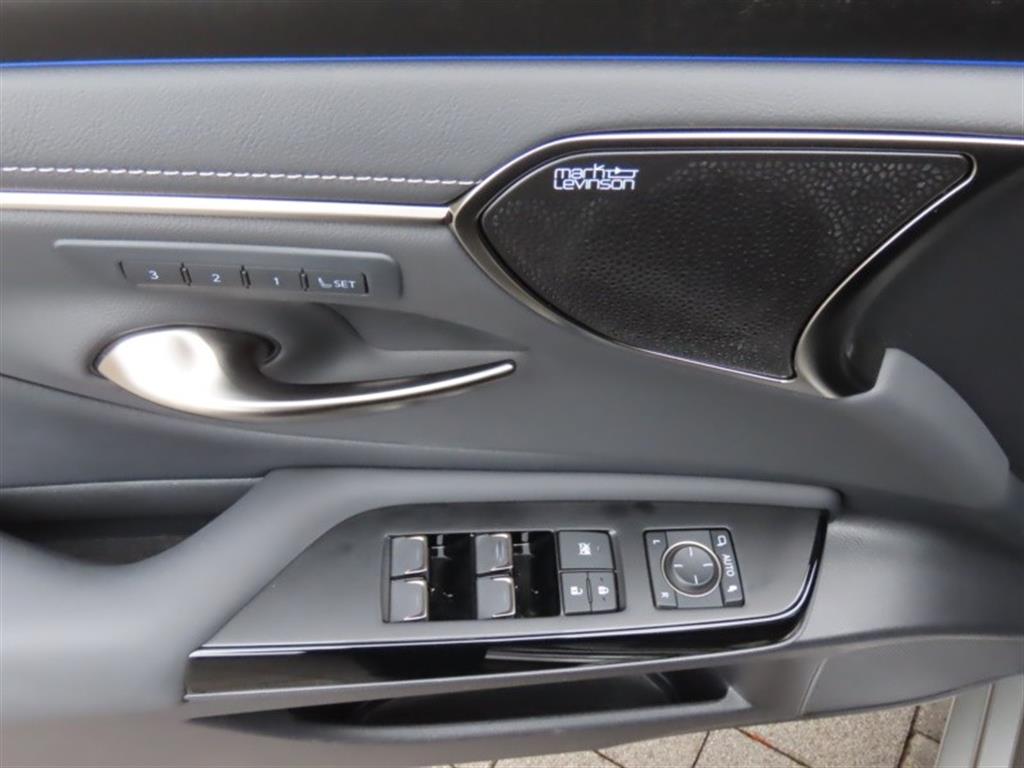 렉서스 ES(7세대) 300h - 이미지 20