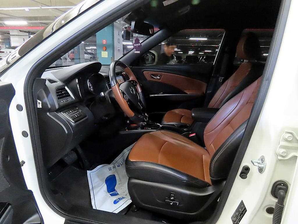 KG모빌리티(쌍용) 티볼리 아머 1.6 디젤 기어 플러스 - 이미지 7