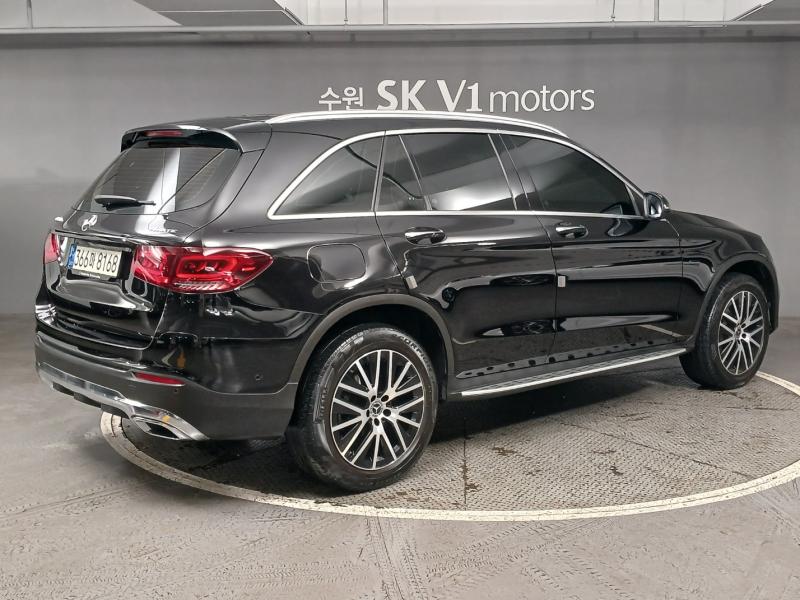벤츠 GLC클래스 GLC 300e 4매틱 - 이미지 18