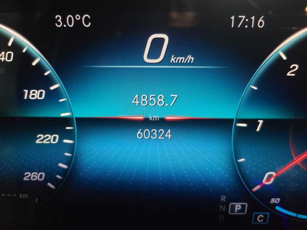 벤츠 GLE클래스(4세대) GLE 400d 4매틱 쿠페 - 이미지 15