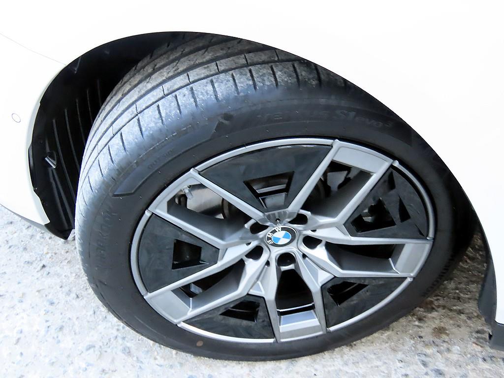 BMW 5시리즈(8세대) 520i - 이미지 14