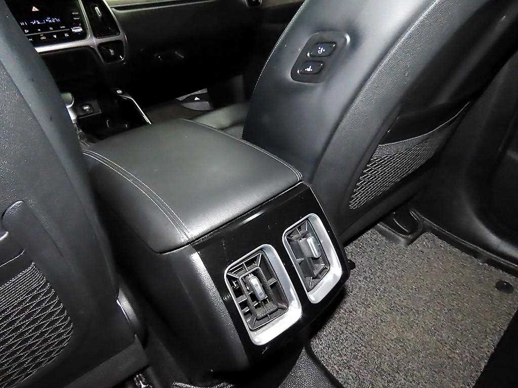 기아 신형쏘렌토(MQ4) 2.2 디젤 2WD 프레스티지 - 이미지 4