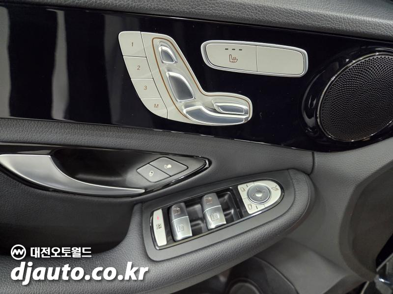 벤츠 C클래스(4세대) C200 d - 이미지 20