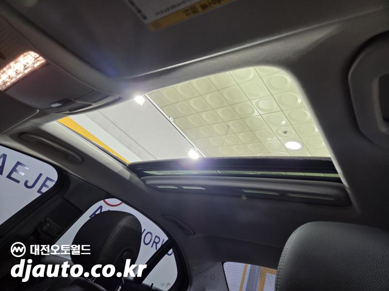 벤츠 C클래스(4세대) C200 d - 이미지 18