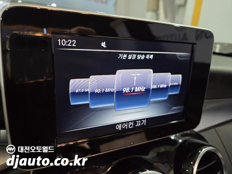 벤츠 C클래스(4세대) C200 d - 이미지 16