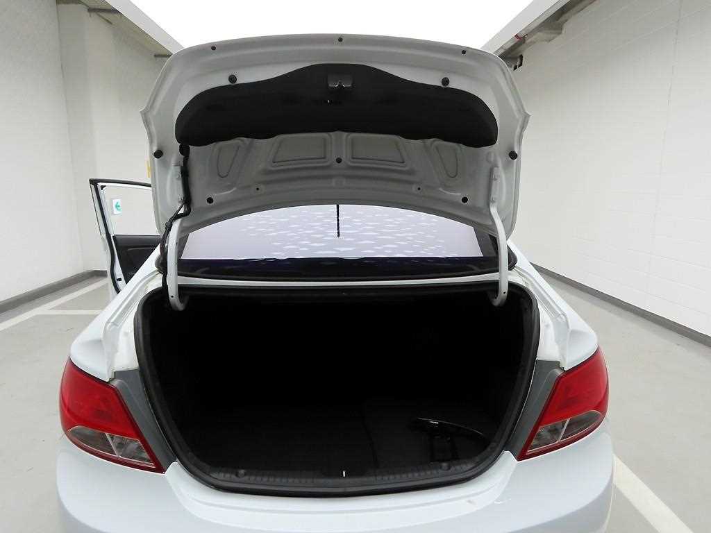 현대 엑센트 신형 1.4 VVT 모던 - 이미지 4