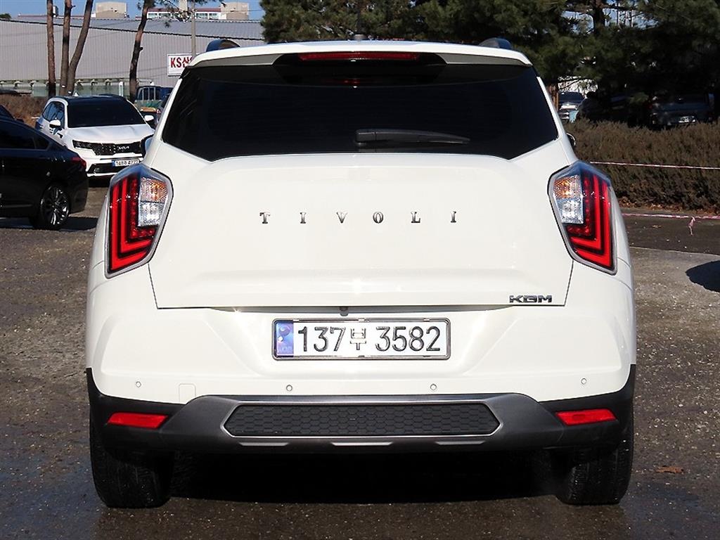 KG모빌리티(쌍용) 더 뉴티볼리 1.6 가솔린 2WD V3 - 이미지 14