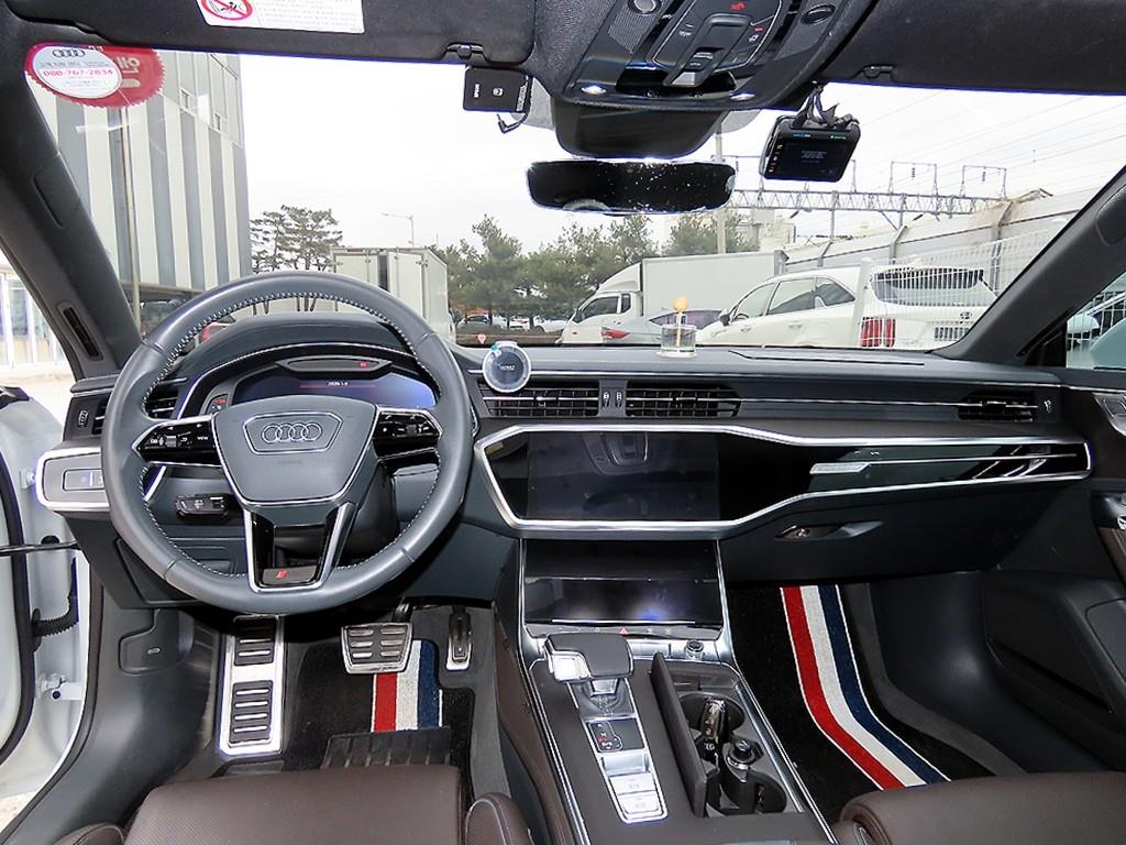 아우디 A7(2세대) 55 TFSI 콰트로 프리미엄 - 이미지 20