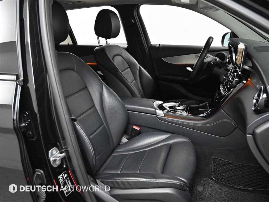 벤츠 GLC클래스 GLC 350e 4매틱 프리미엄 - 이미지 11