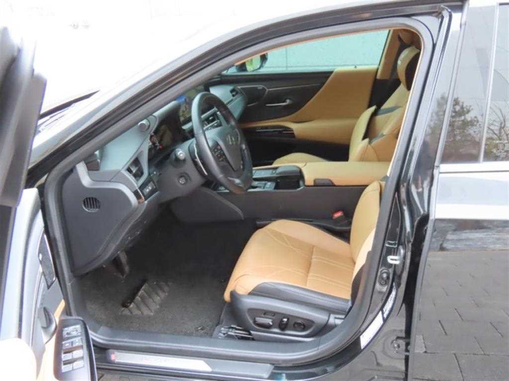 렉서스 ES(7세대) 300h 이그제큐티브