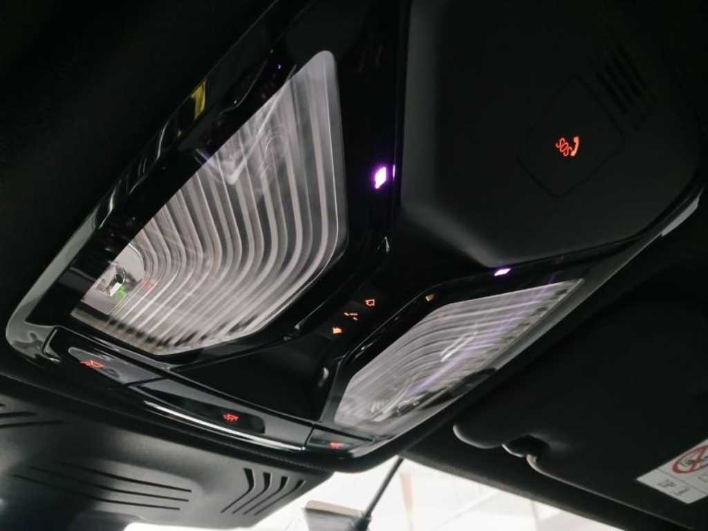 BMW X4(2세대) 20i xDrive M스포츠 X 온라인 익스클루시브 - 이미지 9