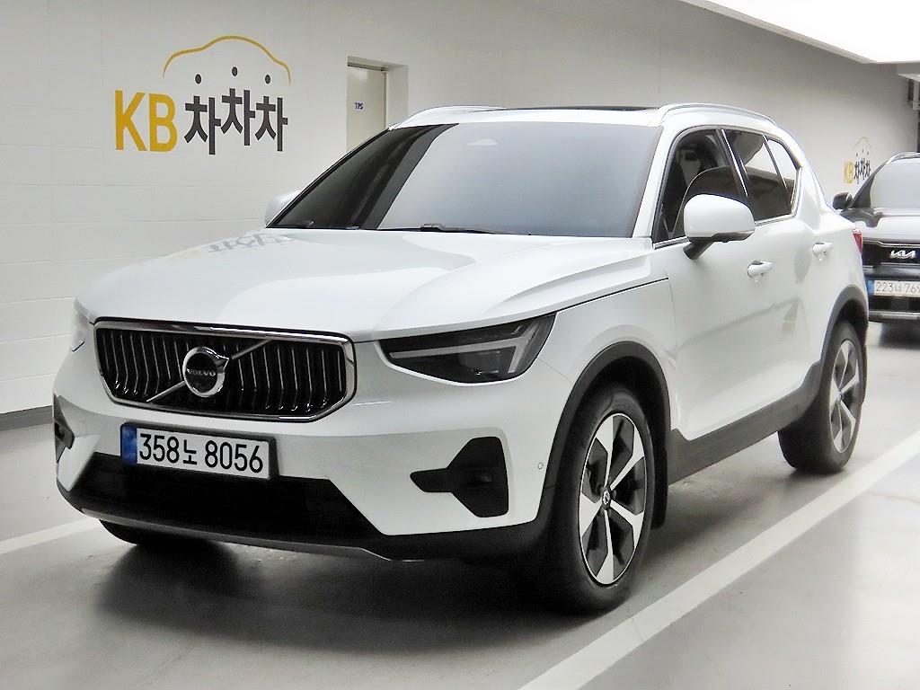 볼보 XC40 2.0 B4 AWD 울트라 브라이트 - 이미지 7