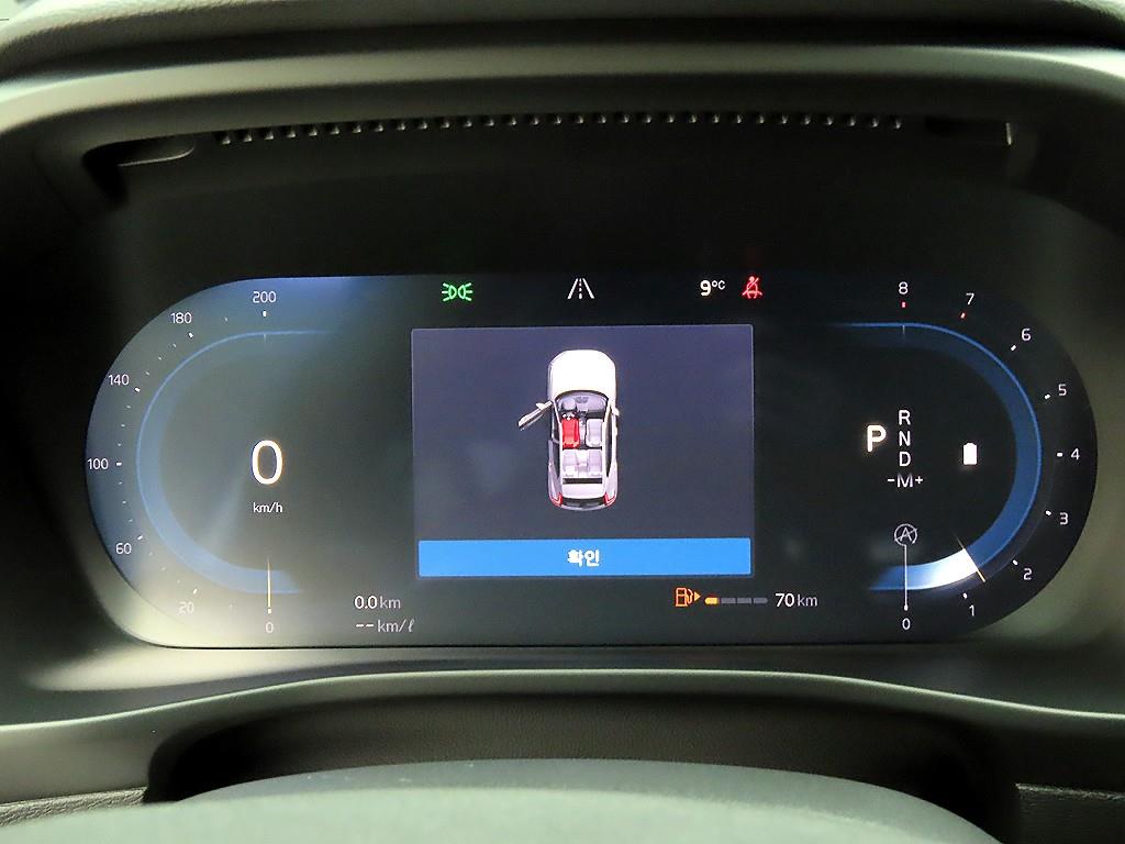 볼보 XC40 2.0 B4 AWD 울트라 브라이트 - 이미지 12