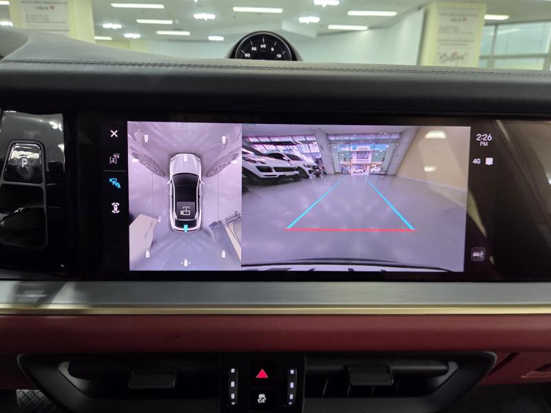 포르쉐 카이엔(3세대) 3.0 V6 쿠페 - 이미지 16