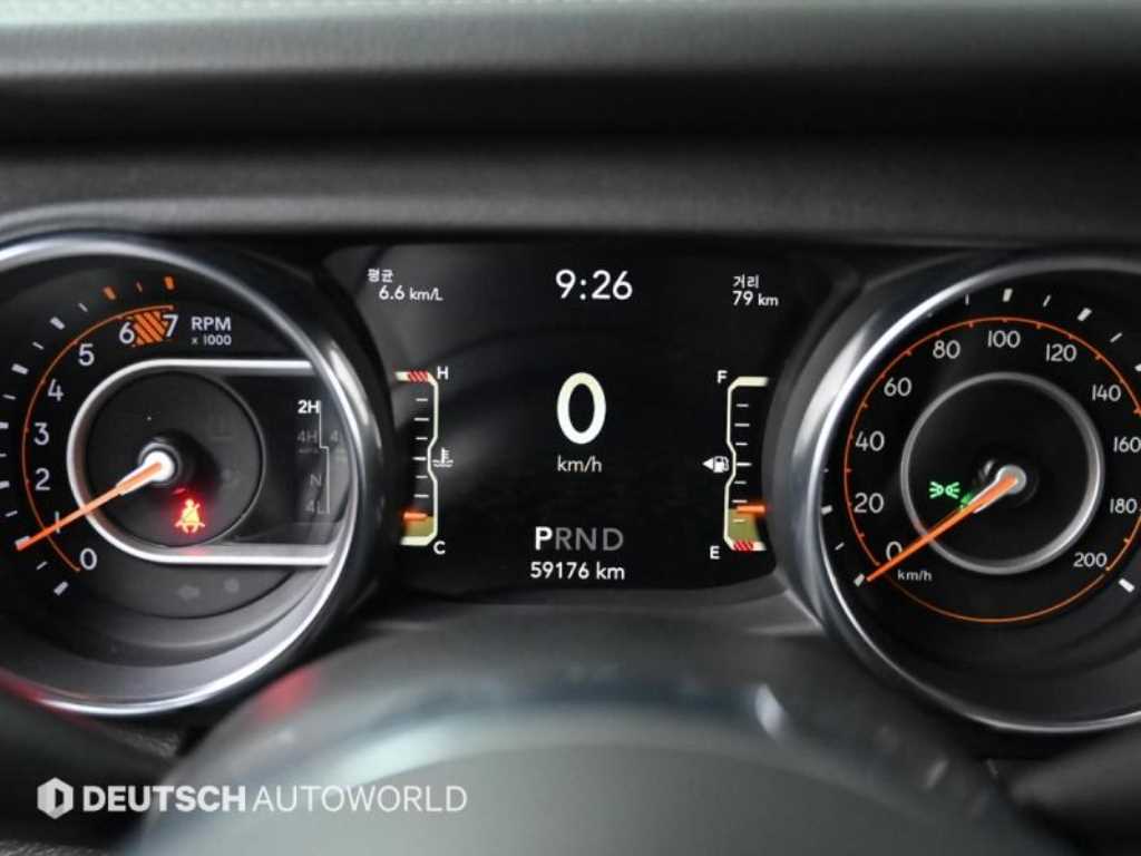 지프 랭글러(JL) 2.0 오버랜드 4DR - 이미지 13