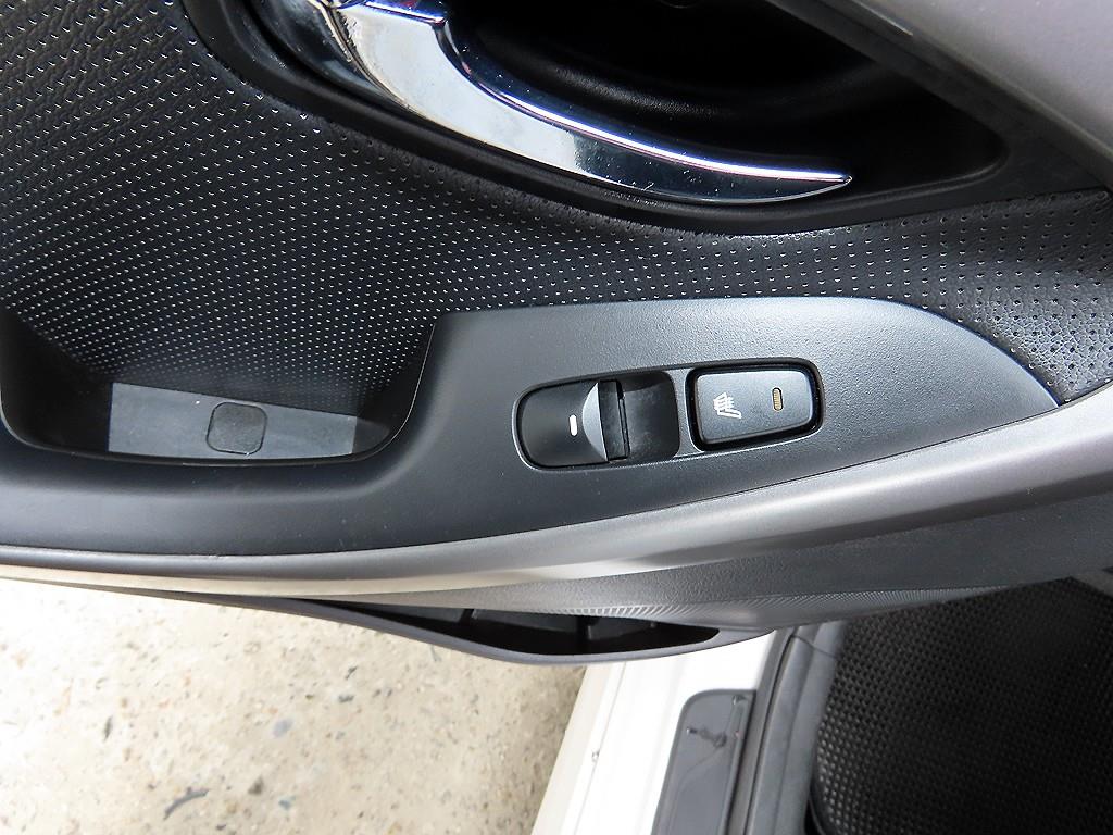 현대 아반떼MD M16 GDi 모던 - 이미지 19