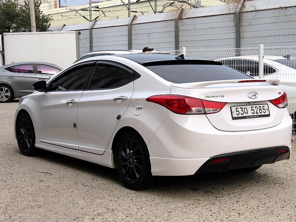 현대 아반떼MD M16 GDi 모던 - 이미지 17