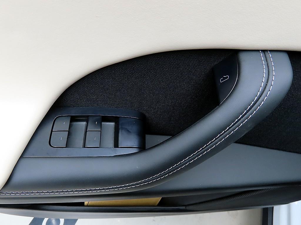 테슬라 모델 X AWD - 이미지 6