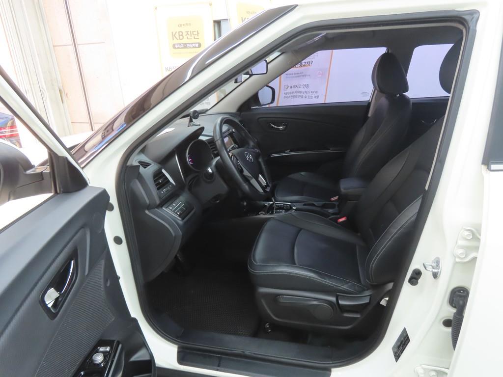 KG모빌리티(쌍용) 티볼리 가솔린 2WD VX - 이미지 4