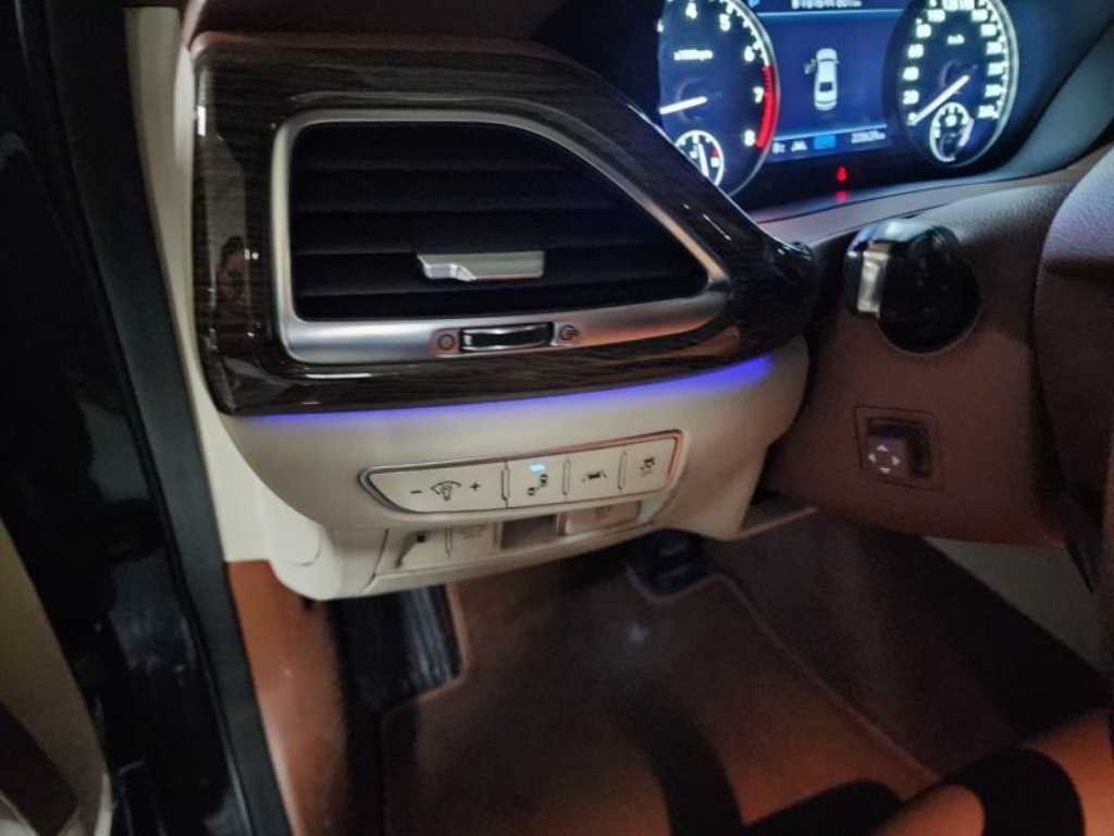 제네시스 G90 3.8 AWD 프리미엄 럭셔리 - 이미지 11