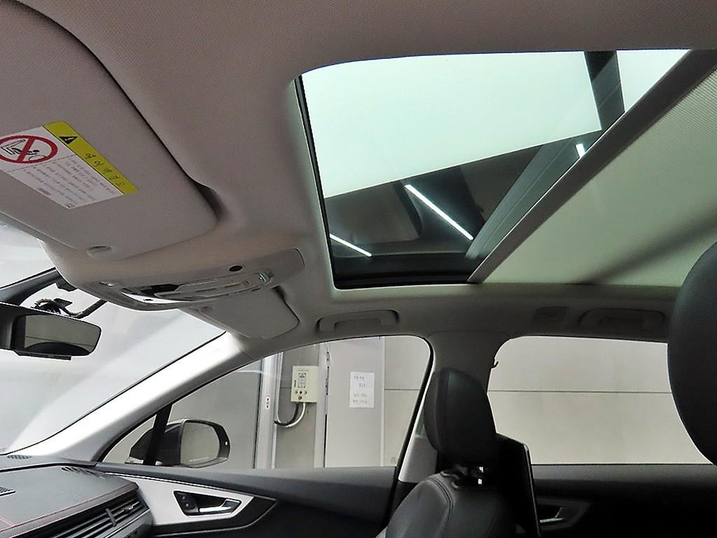 아우디 Q7(2세대) 45 TFSI 콰트로 - 이미지 11