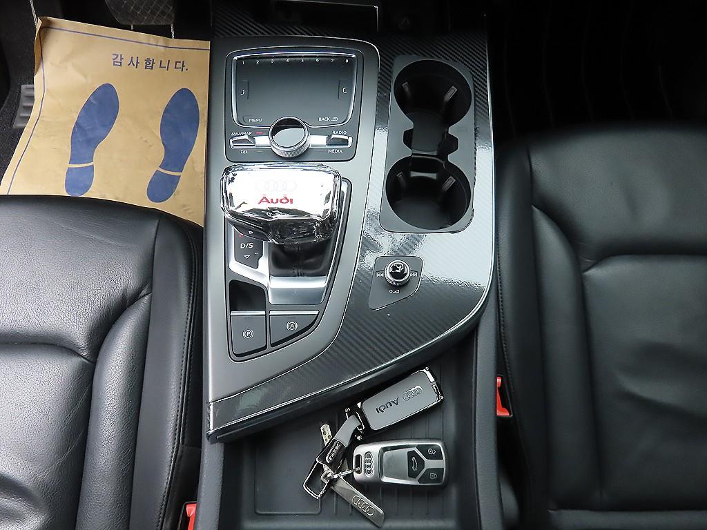 아우디 Q7(2세대) 45 TFSI 콰트로 - 이미지 19