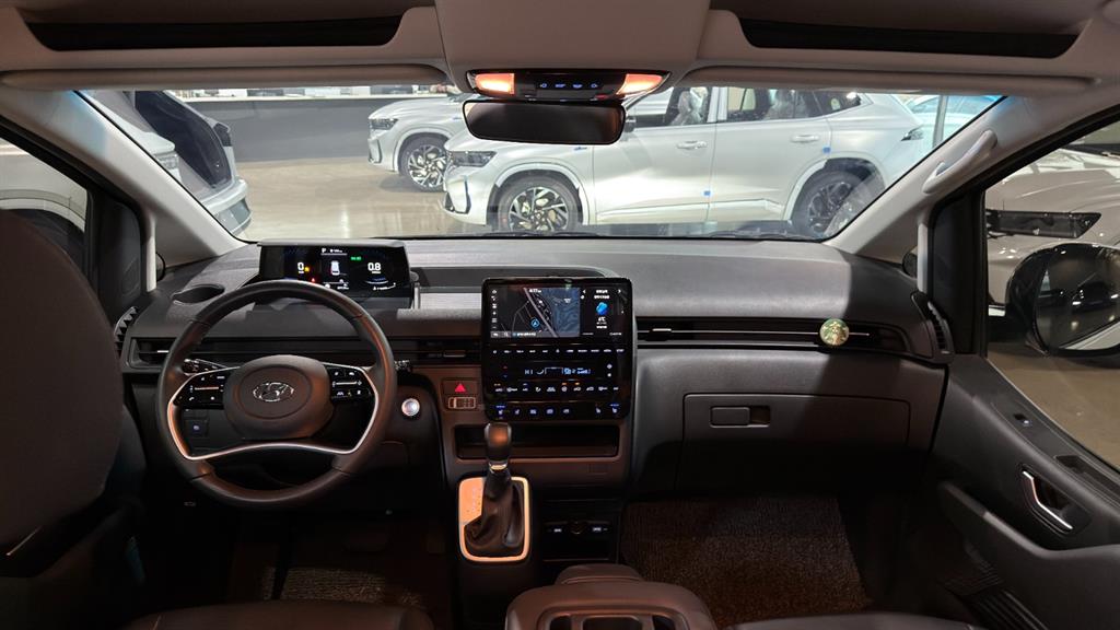 현대 스타리아 2.2 디젤 투어러 9인승 4WD 모던 - 이미지 7