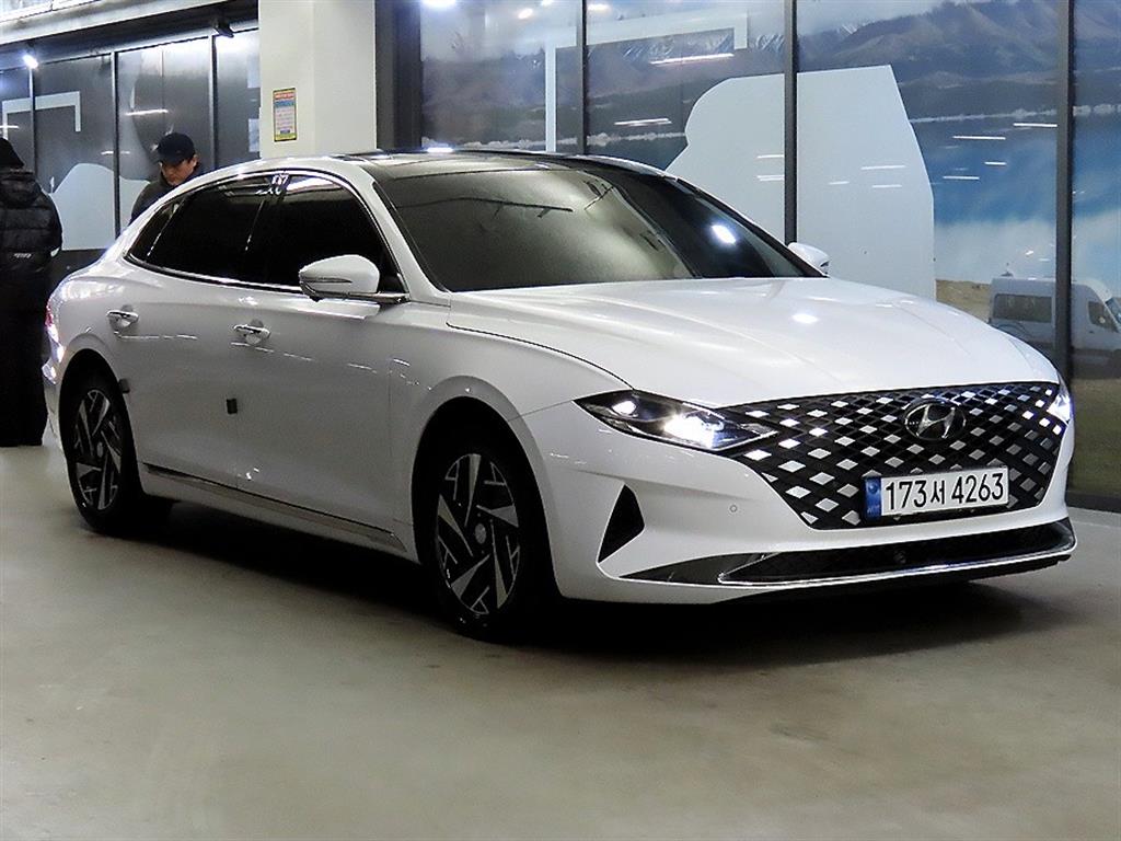 현대 더 뉴그랜저IG 하이브리드 2.4 HEV 르블랑