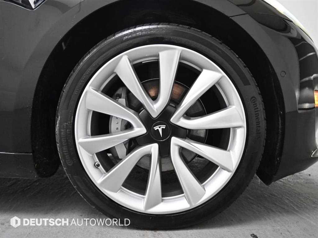 테슬라 모델 3 AWD 롱 레인지 - 이미지 10