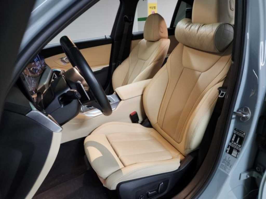 BMW 3시리즈(7세대) 320i M 스포츠팩 - 이미지 11