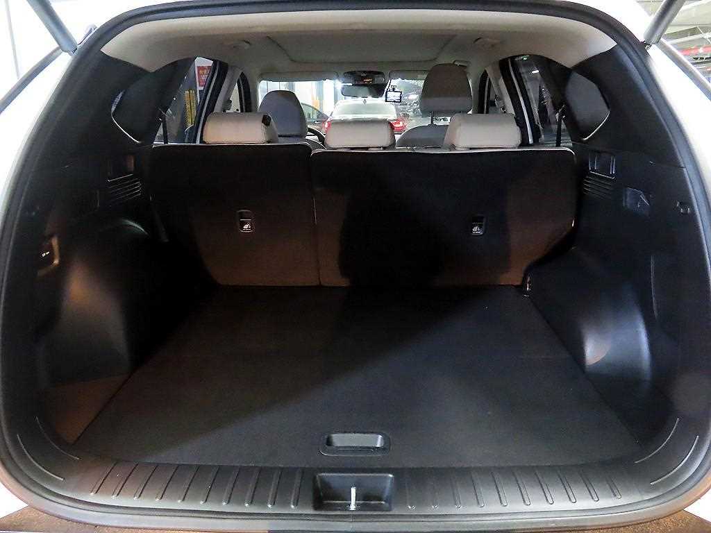 현대 더 올뉴투싼 하이브리드 1.6 HEV 2WD 인스퍼레이션 - 이미지 18