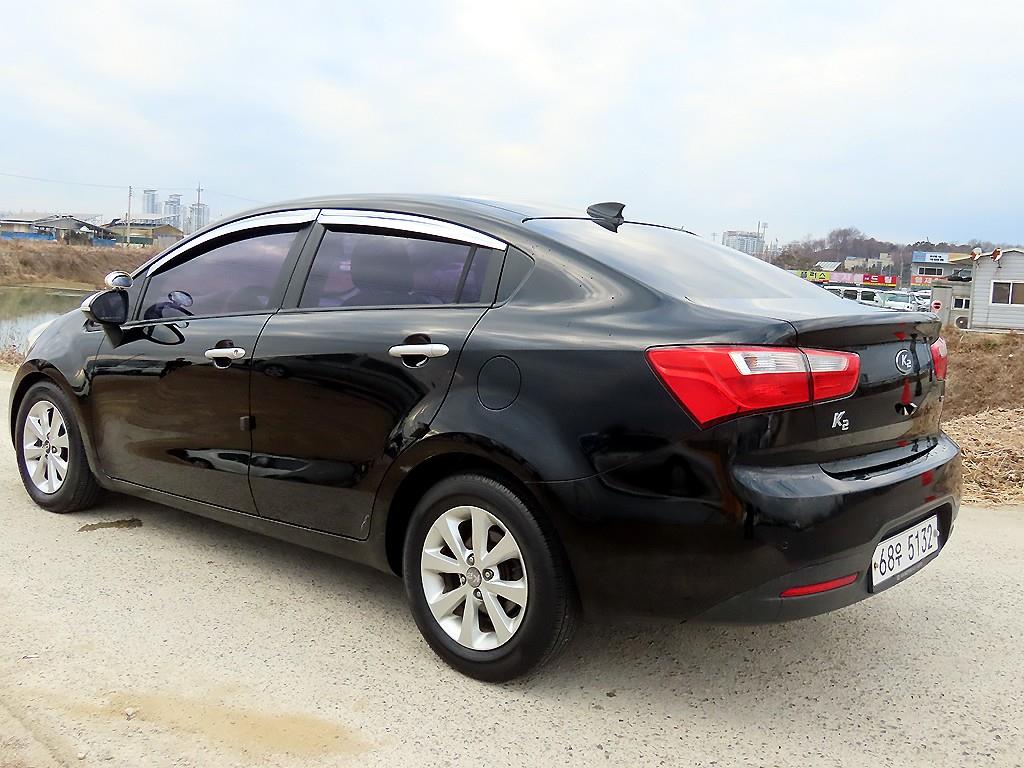 기아 올 뉴프라이드 4도어 1.6 GDI 럭셔리 - 이미지 16