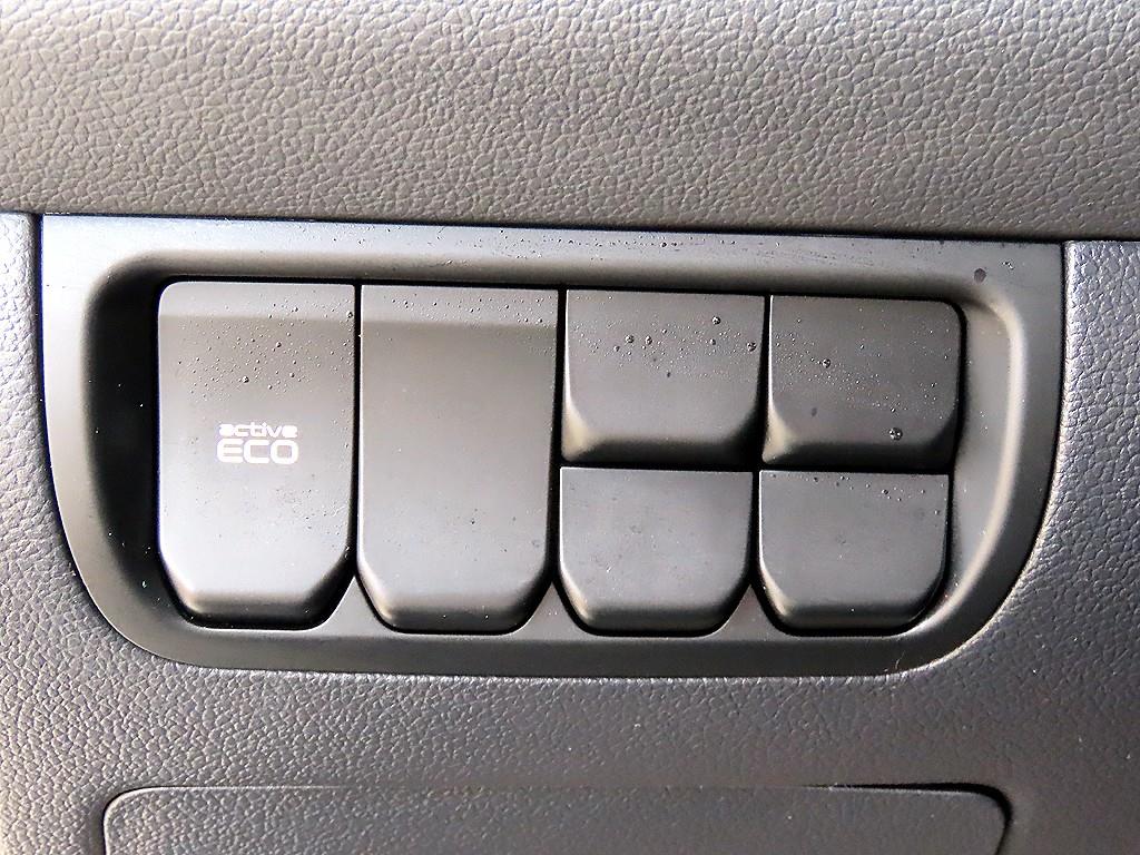 기아 올 뉴프라이드 4도어 1.6 GDI 럭셔리 - 이미지 3