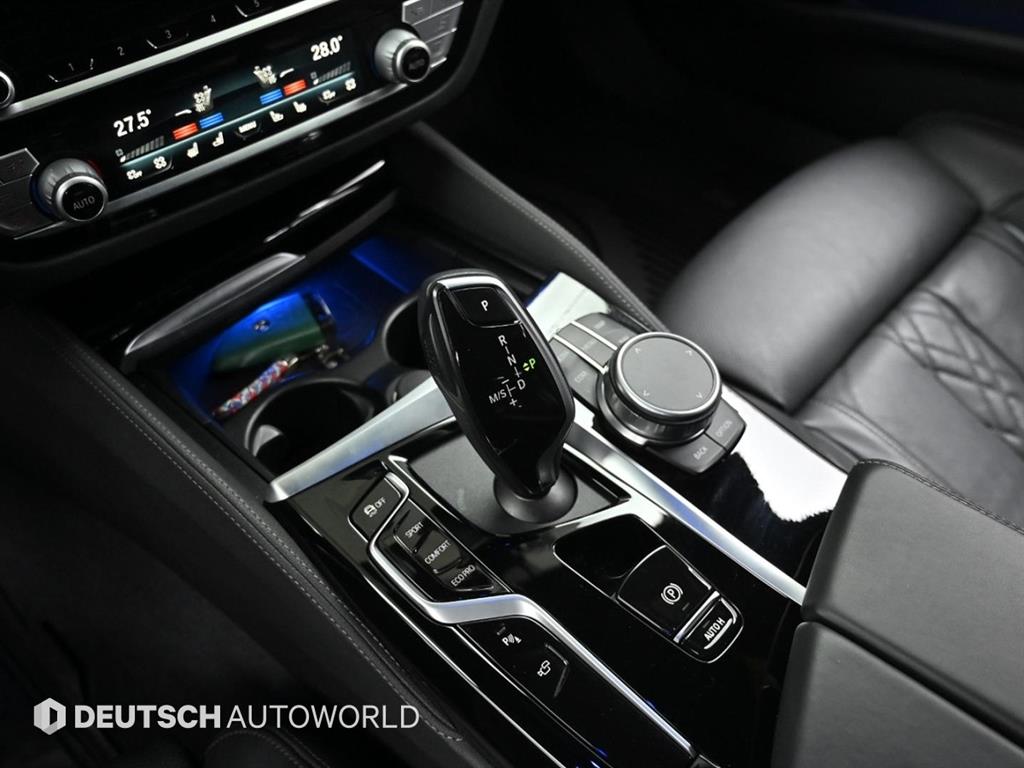 BMW 5시리즈(7세대) 540i xDrive M스포츠팩 - 이미지 15