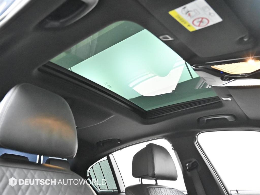 BMW 5시리즈(7세대) 540i xDrive M스포츠팩 - 이미지 17