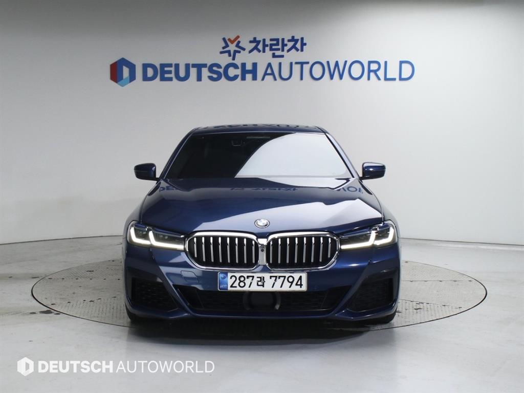 BMW 5시리즈(7세대) 540i xDrive M스포츠팩 - 이미지 16
