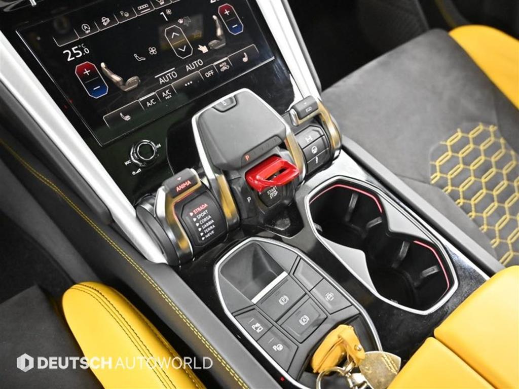 람보르기니 우루스 4.0 V8 - 이미지 4