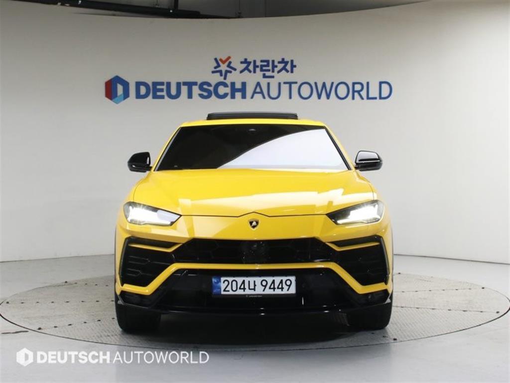 람보르기니 우루스 4.0 V8 - 이미지 9