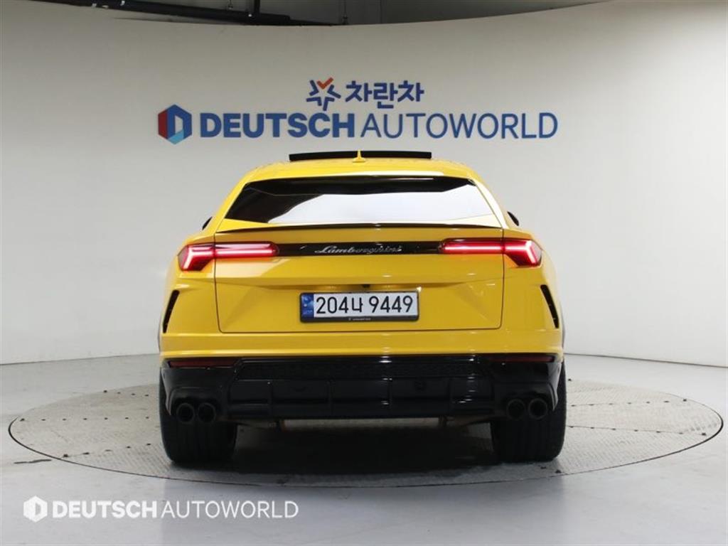 람보르기니 우루스 4.0 V8 - 이미지 7