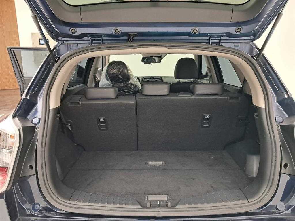 KG모빌리티(쌍용) 베리 뉴 티볼리 1.5 가솔린 2WD V3 - 이미지 2